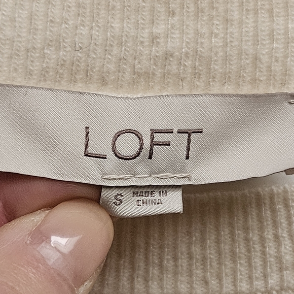 Loft Cream-Colored Eyelet Sweater in Women's Small - Picture 11 of 13